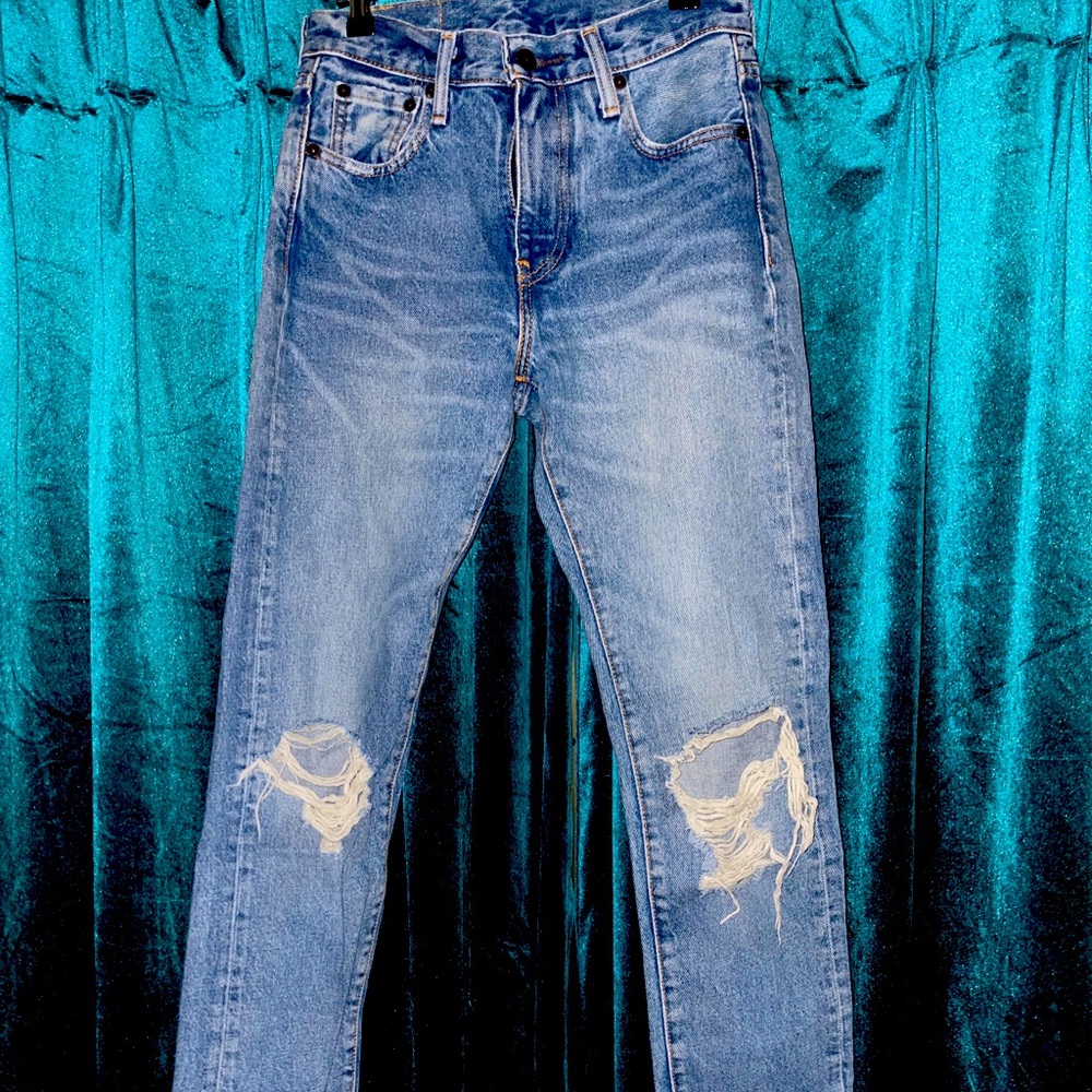 Levis